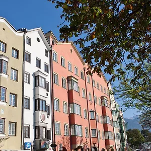 Maximilian In Old Town Appartement